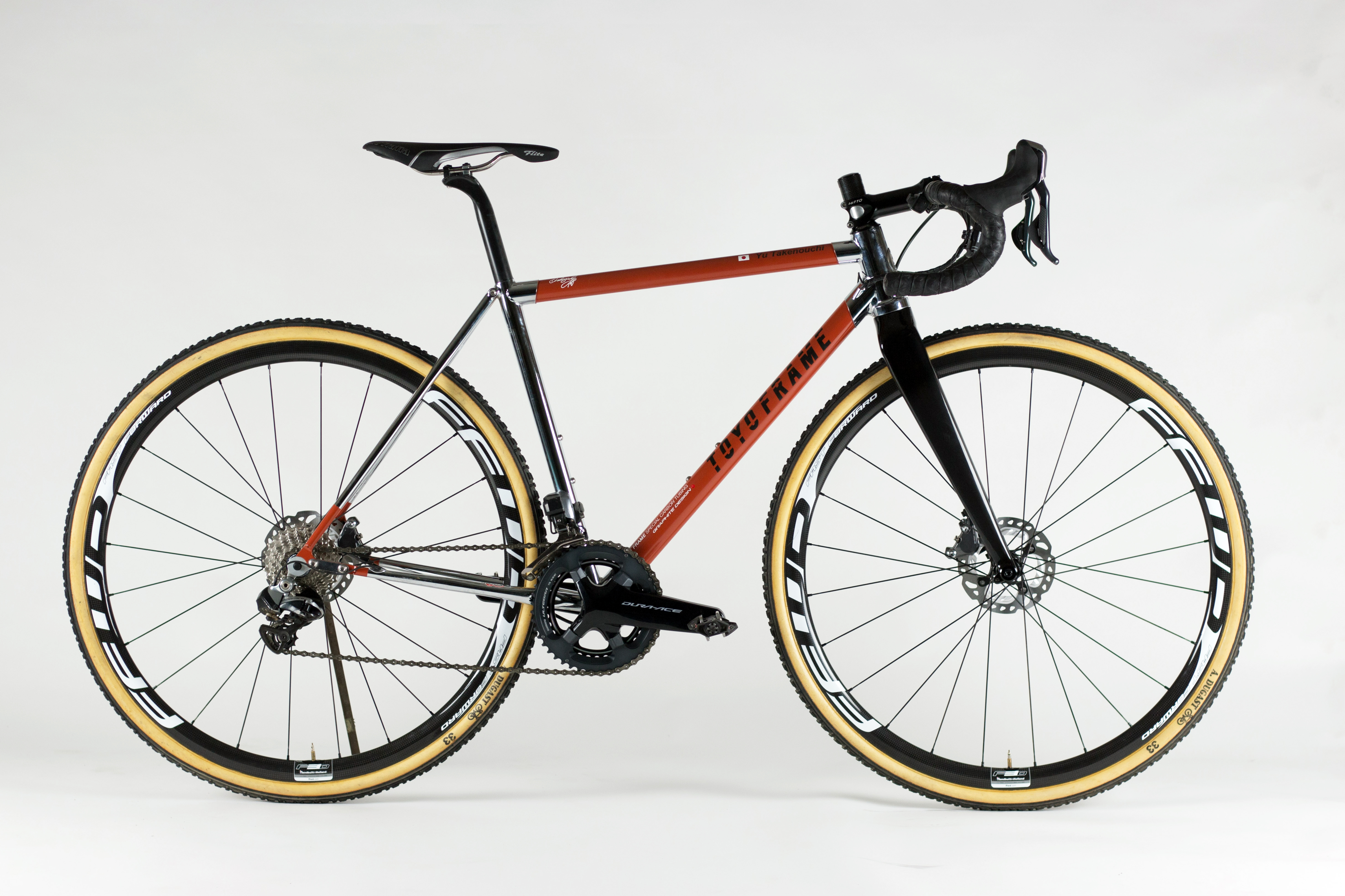 Yu Takenouchi 2016HYBRID CX-D